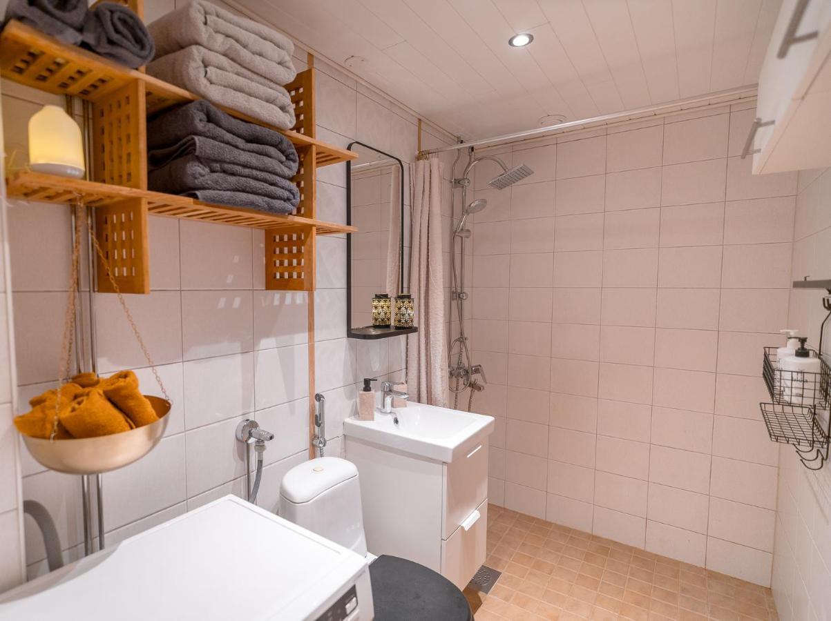 Appartamento Nordic Gem Near Railway Station, Free Parking And Wifi Rovaniemi Esterno foto